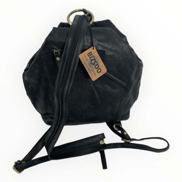 Bizzoo backpack with metal ring black