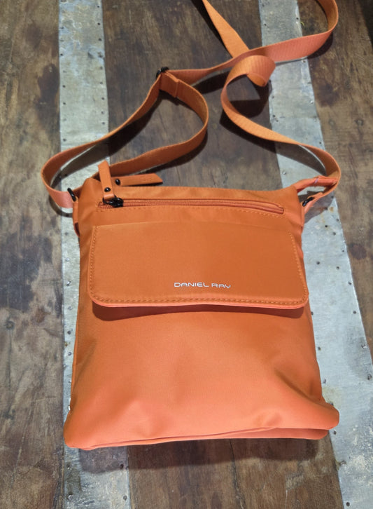 Daniel Ray Crossbody Schoudertas Carmel Dark Oranje